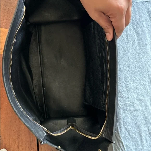 Celine Trapeze Black Croc-Embossed Shoulder Bag - Picture 5 of 6